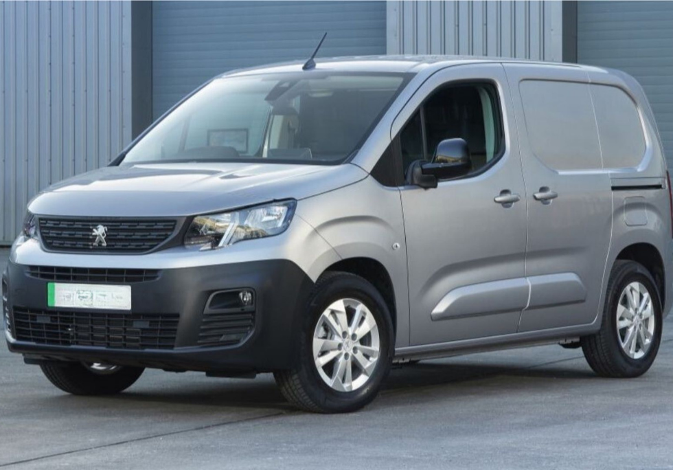 PEUGEOT PARTNER STANDARD DIESEL 1.5 BlueHDi 100 Professional Plus Van
